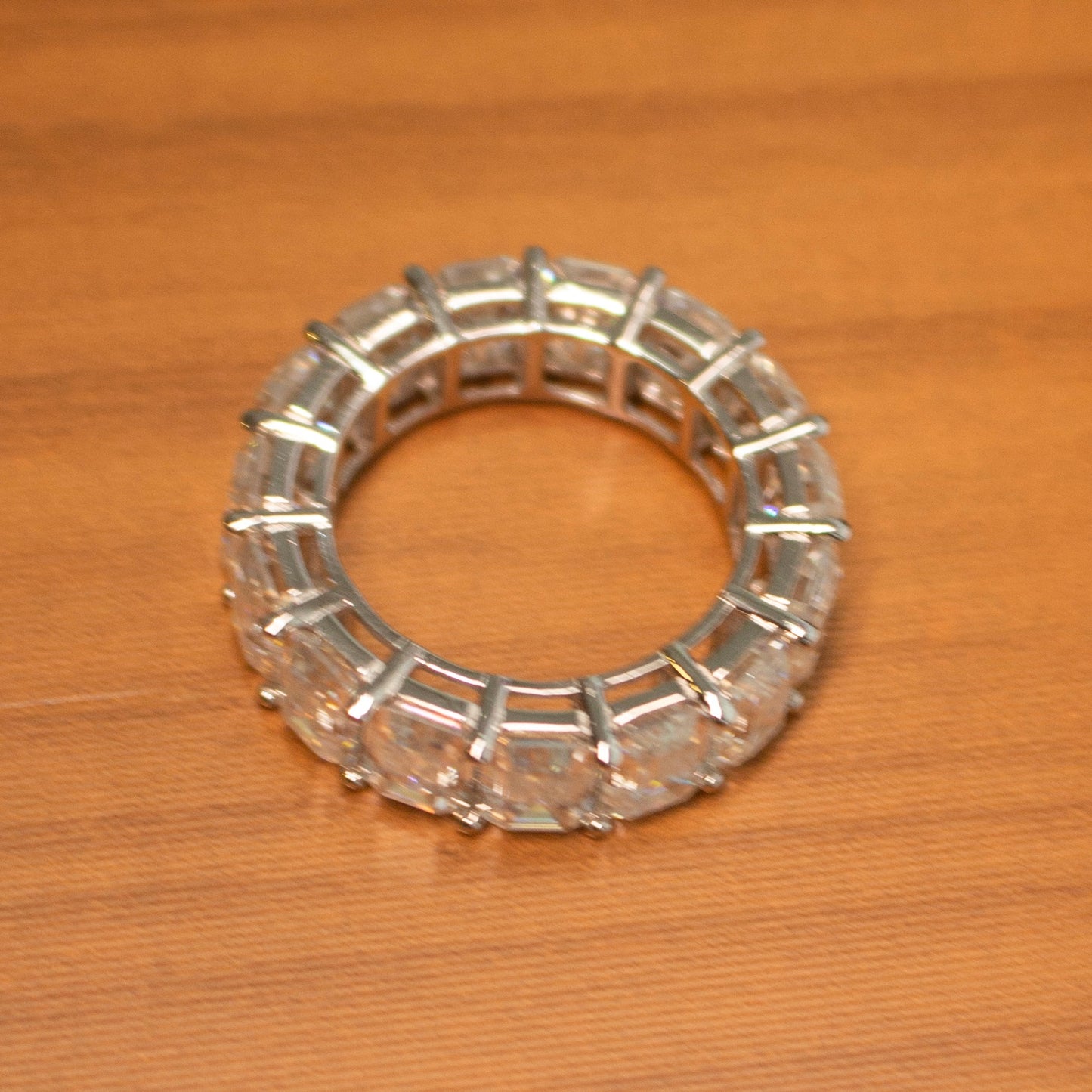 Aliança Emerald Cut de 1 quilate cada moissanite