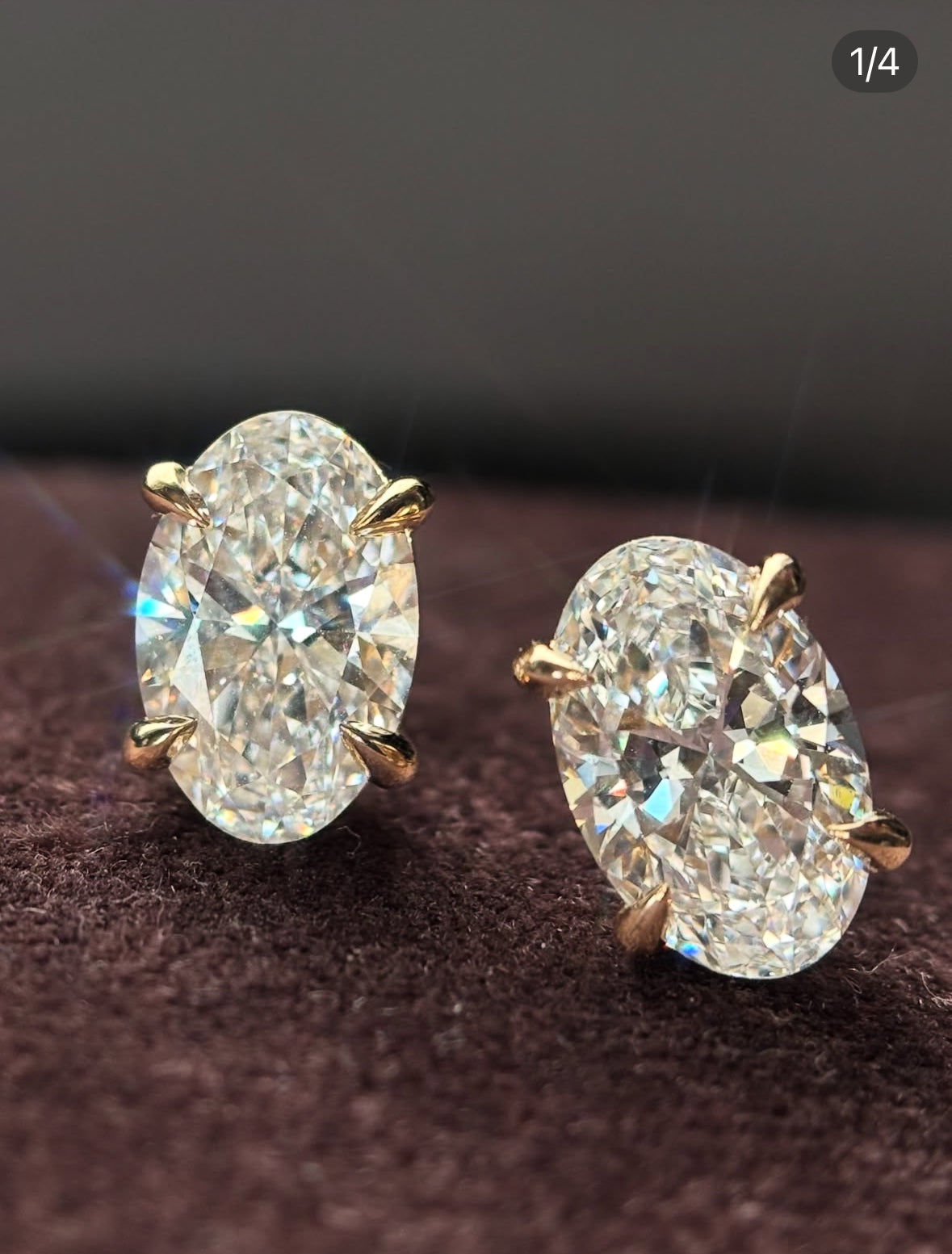 Brinco Solitária Oval 8 quilates em Prata com Banho de Ouro Amarelo 18k