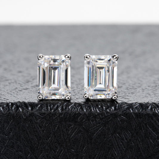 Brinco Solitário 2 quilates par Emerald Cut