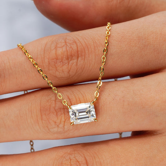 Colar Dourado 3 quilates Emerald Cut